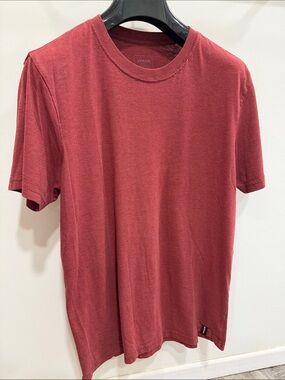 Prana Men's Short-Sleeve Crew Tee in Brick Red